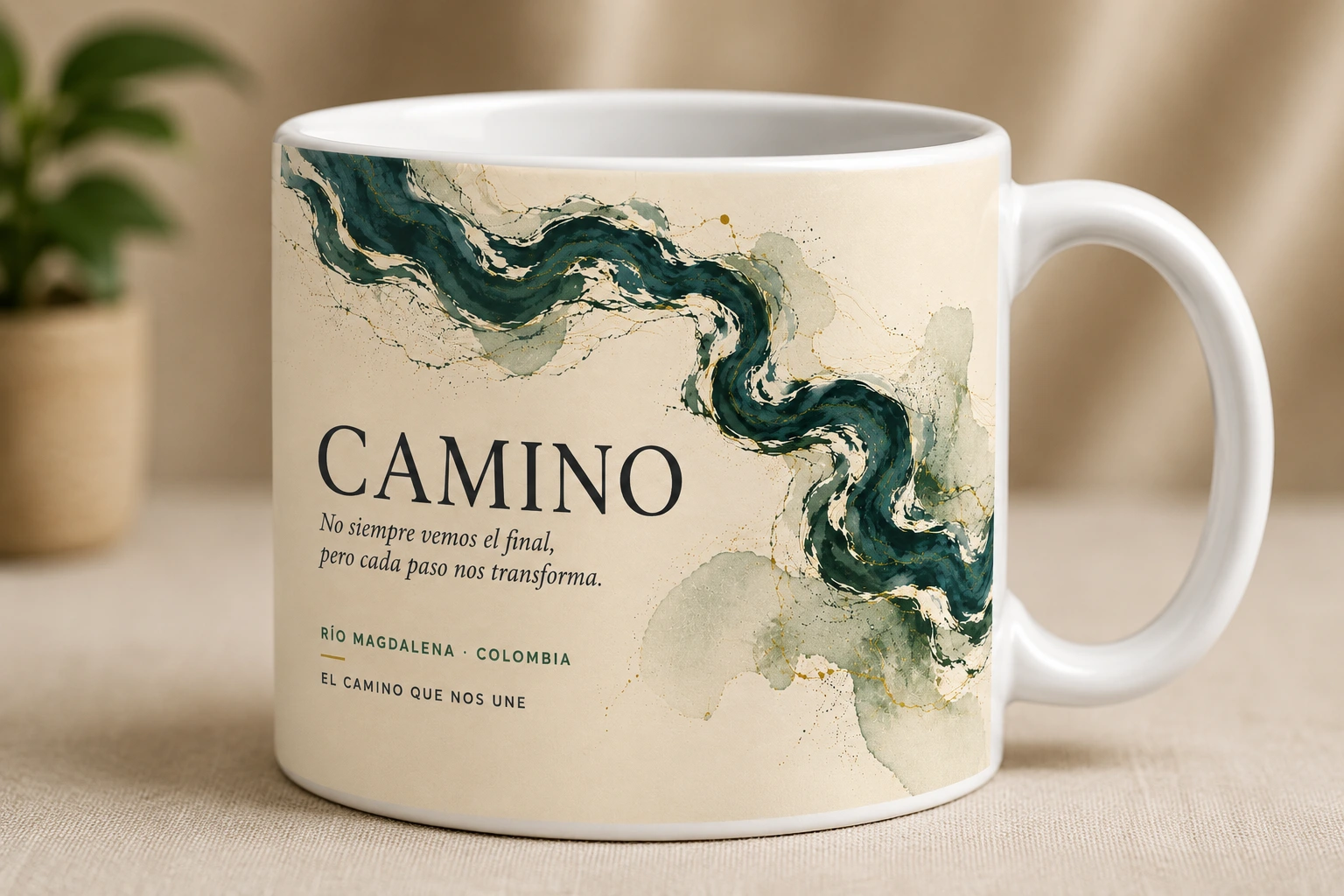 Mug VERBO 'No siempre vemos el final, pero cada paso nos transforma', arte editorial abstracto del Río Magdalena, Colombia