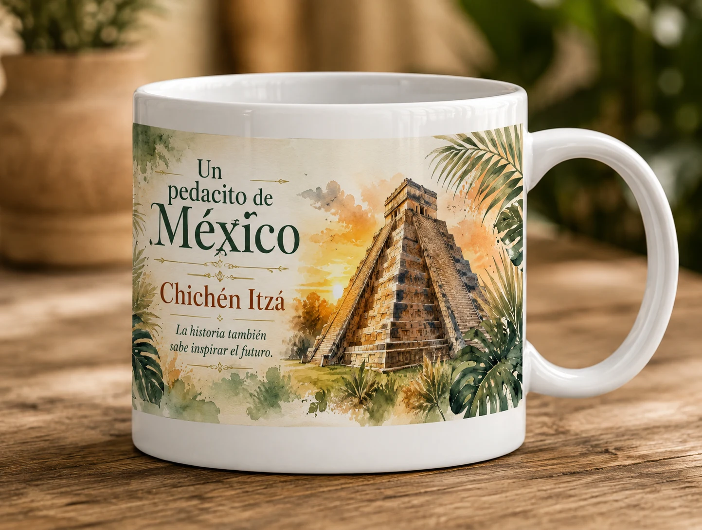 Mug VERBO 'Chichén Itzá', ilustración panorámica de la pirámide de Kukulkán rodeada de vegetación tropical al amanecer